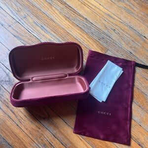 Gucci velvet sunglasses case dark red burgundy